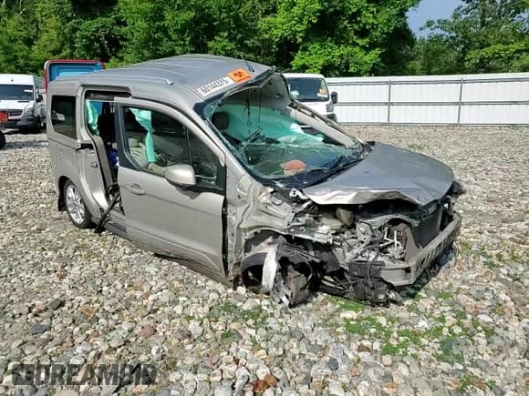 ✅ 2014 Ford Transit Connect Titanium • VIN: NM0GE9G70E1170297 • Lot: 60144375. Wystawiony na Copart z przebiegiem 135 439 mil. Bezpłatny archiwum sprzedaży aukcyjnych z USA i szczegółowy raport historii pojazdu na DreamBid. Zdjęcie 15.