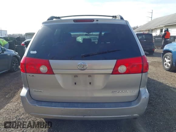 ✅ 2006 Toyota Sienna LE • VIN: 5TDZA23CX6S458365 • Lot: 43695557. Listed on IAAI with 171,139 mi. Free auction sales archive from the USA and detailed vehicle history report at DreamBid. Image 16.