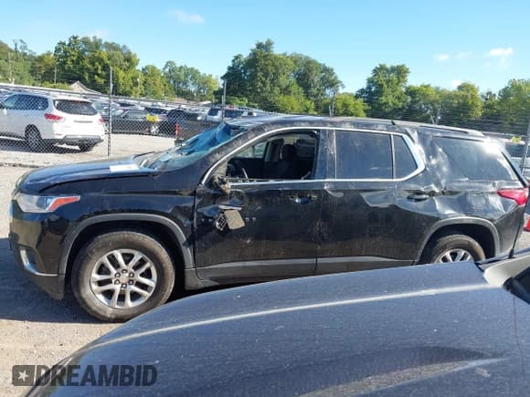 ✅ 2021 Chevrolet Traverse LT Cloth • VIN: 1GNEVGKW2MJ173656 • Lot: 43159539. Wystawiony na IAAI z przebiegiem 146 588 mil. Bezpłatny archiwum sprzedaży aukcyjnych z USA i szczegółowy raport historii pojazdu na DreamBid. Zdjęcie 14.