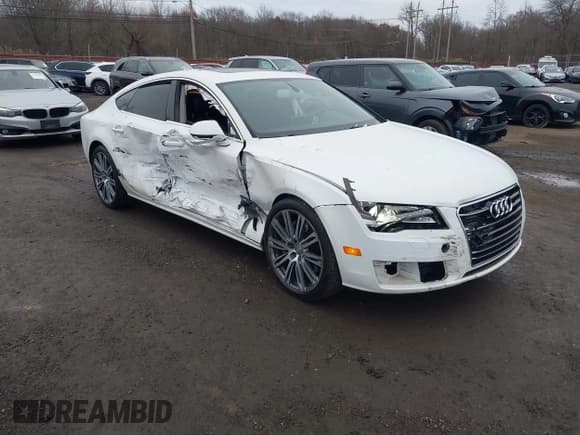 ✅ 2012 Audi A7 Prestige • VIN: WAUSGAFC7CN004112 • Lot: 43789956. Listed on IAAI with 147,543 mi. Free auction sales archive from the USA and detailed vehicle history report at DreamBid. Image 1.