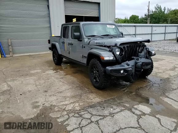 ✅ 2021 Jeep Gladiator Sport S • VIN: 1C6HJTAG1ML599287 • Lot: 71597864. Listed on Copart with 23,186 mi. Free auction sales archive from the USA and detailed vehicle history report at DreamBid. Image 13.