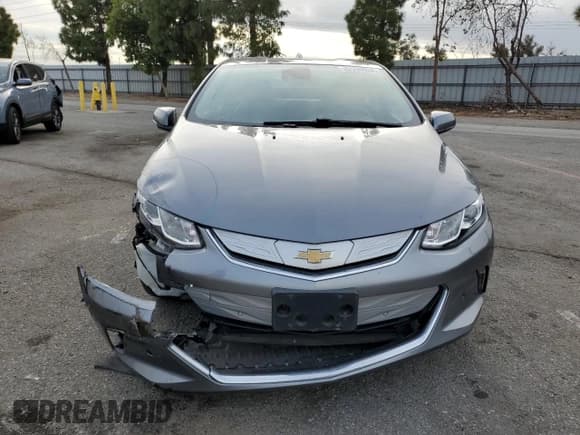 ✅ 2018 Chevrolet Volt Premier • VIN: 1G1RD6S5XJU132595 • Lot: 82596934. Wystawiony na Copart z przebiegiem 77 336 mil. Bezpłatny archiwum sprzedaży aukcyjnych z USA i szczegółowy raport historii pojazdu na DreamBid. Zdjęcie 5.