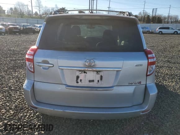 ✅ 2012 Toyota RAV4 Sport • VIN: JTMRK4DV0C5107989 • Lot: 89409775. Wystawiony na Copart z przebiegiem 122 225 mil. Bezpłatny archiwum sprzedaży aukcyjnych z USA i szczegółowy raport historii pojazdu na DreamBid. Zdjęcie 6.