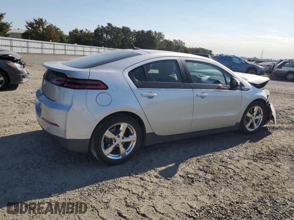 ✅ 2013 Chevrolet Volt • VIN: 1G1RH6E42DU136202 • Lot: 70451844. Wystawiony na Copart z przebiegiem 130 116 mil. Bezpłatny archiwum sprzedaży aukcyjnych z USA i szczegółowy raport historii pojazdu na DreamBid. Zdjęcie 3.