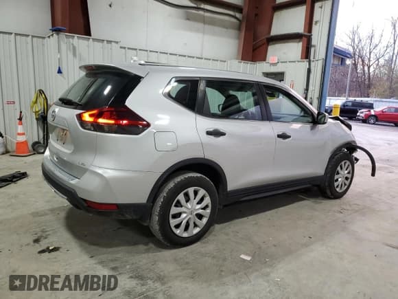✅ 2019 Nissan Rogue S • VIN: 5N1AT2MV4KC829227 • Lot: 92411805. Wystawiony na Copart z przebiegiem 70 351 mil. Bezpłatny archiwum sprzedaży aukcyjnych z USA i szczegółowy raport historii pojazdu na DreamBid. Zdjęcie 3.