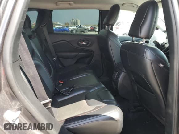 ✅ 2021 Jeep Cherokee Trailhawk • VIN: 1C4PJMBX5MD186811 • Lot: 61430985. Wystawiony na Copart z przebiegiem 108 146 mil. Bezpłatny archiwum sprzedaży aukcyjnych z USA i szczegółowy raport historii pojazdu na DreamBid. Zdjęcie 11.