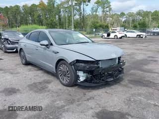 2024 Hyundai Sonata Limited with VIN KMHL54JJ8RA089753, listed as a IAAI auction lot 43114206 with 8,381 mi miles and . Bid and sale history available at DreamBid. Image 1.