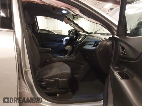 ✅ 2018 Chevrolet Equinox LT • VIN: 3GNAXSEV4JS579267 • Лот: 43296758. Опубликован ранее на IAAI с пробегом 85 310 миль. Бесплатный доступ к архиву аукционных продаж из США и подробный отчёт об истории автомобиля на DreamBid. Изображение 5.