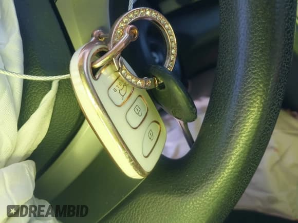 ✅ 2018 Hyundai Elantra SE • VIN: 5NPD74LF8JH353661 • Lot: 43485420. Wystawiony na IAAI z przebiegiem 126 124 mil. Bezpłatny archiwum sprzedaży aukcyjnych z USA i szczegółowy raport historii pojazdu na DreamBid. Zdjęcie 11.