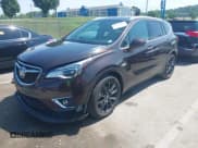 ✅ 2020 Buick Envision Essence • VIN: LRBFXCSAXLD119831 • Лот: 42687043. Опубликован ранее на IAAI с пробегом 116 664 миль. Бесплатный доступ к архиву аукционных продаж из США и подробный отчёт об истории автомобиля на DreamBid. Изображение 2.