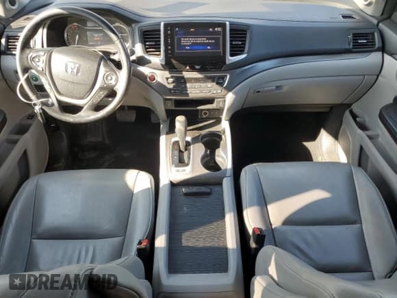 ✅ 2017 Honda Pilot EX-L • VIN: 5FNYF6H68HB053300 • Lot: 71425555. Listed on Copart with 120,108 mi. Free auction sales archive from the USA and detailed vehicle history report at DreamBid. Image 8.