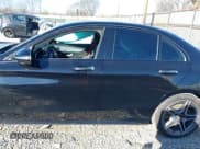 ✅ 2019 Mercedes-Benz C 43 AMG • VIN: 55SWF6EB1KU285333 • Lot: 41585655. Wystawiony na IAAI z przebiegiem 61 180 mil. Bezpłatny archiwum sprzedaży aukcyjnych z USA i szczegółowy raport historii pojazdu na DreamBid. Zdjęcie 14.