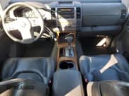 ✅ 2006 Nissan Pathfinder S • VIN: 5N1AR18U96C636507 • Lot: 87454115. Wystawiony na Copart z przebiegiem 187 259 mil. Bezpłatny archiwum sprzedaży aukcyjnych z USA i szczegółowy raport historii pojazdu na DreamBid. Zdjęcie 8.