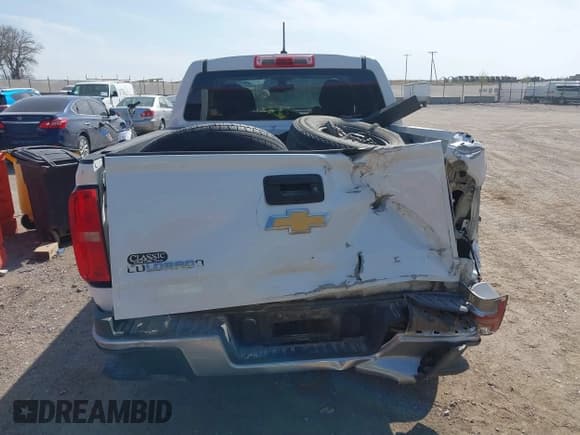 ✅ 2019 Chevrolet Colorado 2WD Work Truck • VIN: 1GCGSBEA7K1302243 • Lot: 42049966. Wystawiony na IAAI z przebiegiem 104 209 mil. Bezpłatny archiwum sprzedaży aukcyjnych z USA i szczegółowy raport historii pojazdu na DreamBid. Zdjęcie 15.