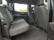 ✅ 2021 Chevrolet Silverado 1500 Custom Trail Boss • VIN: 3GCPYCEL7MG483113 • Lot: 60549075. Wystawiony na Copart z przebiegiem Nie podano. Bezpłatny archiwum sprzedaży aukcyjnych z USA i szczegółowy raport historii pojazdu na DreamBid. Zdjęcie 10.