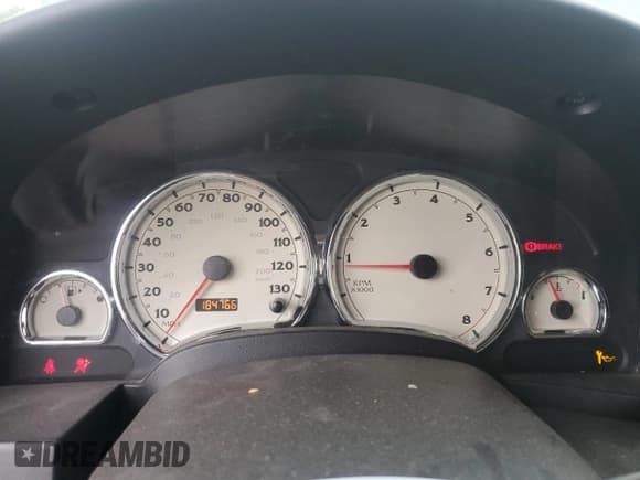 ✅ 2007 Saturn VUE V6 • VIN: 5GZCZ53437S853410 • Lot: 88505055. Wystawiony na Copart z przebiegiem 184 766 mil. Bezpłatny archiwum sprzedaży aukcyjnych z USA i szczegółowy raport historii pojazdu na DreamBid. Zdjęcie 9.