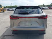 ✅ 2024 Lexus NX 350 Premium • VIN: 2T2GGCEZ5RC058414 • Lot: 43102760. Wystawiony na IAAI z przebiegiem 25 807 mil. Bezpłatny archiwum sprzedaży aukcyjnych z USA i szczegółowy raport historii pojazdu na DreamBid. Zdjęcie 16.