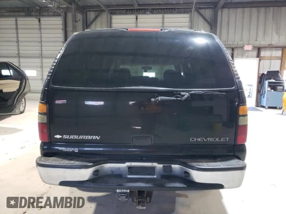 ✅ 2004 Chevrolet Suburban LS • VIN: 1GNFK16Z94J234595 • Лот: 46454795. Опубликован ранее на Copart с пробегом 270 810 миль. Бесплатный доступ к архиву аукционных продаж из США и подробный отчёт об истории автомобиля на DreamBid. Изображение 6.