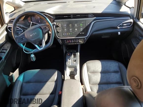 ✅ 2023 Chevrolet Bolt EV 2LT • VIN: 1G1FX6S04P4143678 • Lot: 46814905. Wystawiony na Copart z przebiegiem 61 070 mil. Bezpłatny archiwum sprzedaży aukcyjnych z USA i szczegółowy raport historii pojazdu na DreamBid. Zdjęcie 8.