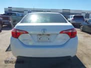 ✅ 2017 Toyota Corolla L • VIN: 5YFBURHE0HP667704 • Lot: 43565227. Wystawiony na IAAI z przebiegiem 135 750 mil. Bezpłatny archiwum sprzedaży aukcyjnych z USA i szczegółowy raport historii pojazdu na DreamBid. Zdjęcie 16.