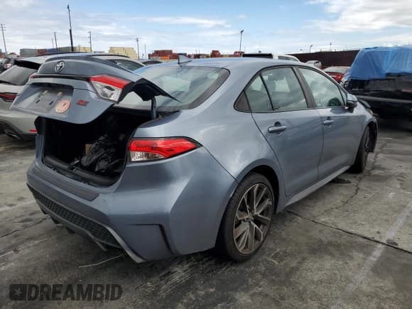 ✅ 2022 Toyota Corolla SE Nightshade • VIN: 5YFS4MCE0NP101760 • Lot: 82403165. Wystawiony na Copart z przebiegiem 58 023 mil. Bezpłatny archiwum sprzedaży aukcyjnych z USA i szczegółowy raport historii pojazdu na DreamBid. Zdjęcie 3.