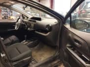 ✅ 2016 Toyota Prius One • VIN: JTDKDTB35G1128325 • Лот: 43569468. Опубликован ранее на IAAI с пробегом 124 460 миль. Бесплатный доступ к архиву аукционных продаж из США и подробный отчёт об истории автомобиля на DreamBid. Изображение 5.