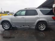 ✅ 2004 Toyota Sequoia Limited • VIN: 5TDZT38A44S231628 • Lot: 43704708. Listed on IAAI with 175,281 mi. Free auction sales archive from the USA and detailed vehicle history report at DreamBid. Image 14.