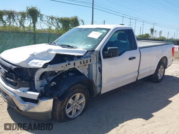 ✅ 2023 Ford F-150 XL • VIN: 1FTMF1CB9PKE58816 • Lot: 43108956. Wystawiony na IAAI z przebiegiem 64 473 mil. Bezpłatny archiwum sprzedaży aukcyjnych z USA i szczegółowy raport historii pojazdu na DreamBid. Zdjęcie 2.