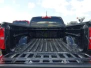 ✅ 2021 Chevrolet Colorado 2WD LT • VIN: 1GCHSCEA3M1260506 • Lot: 43312896. Wystawiony na IAAI z przebiegiem 86 984 mil. Bezpłatny archiwum sprzedaży aukcyjnych z USA i szczegółowy raport historii pojazdu na DreamBid. Zdjęcie 18.