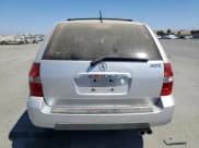 ✅ 2001 Acura MDX Touring • VIN: 2HNYD18801H524795 • Lot: 70941495. Wystawiony na Copart z przebiegiem 185 595 mil. Bezpłatny archiwum sprzedaży aukcyjnych z USA i szczegółowy raport historii pojazdu na DreamBid. Zdjęcie 6.