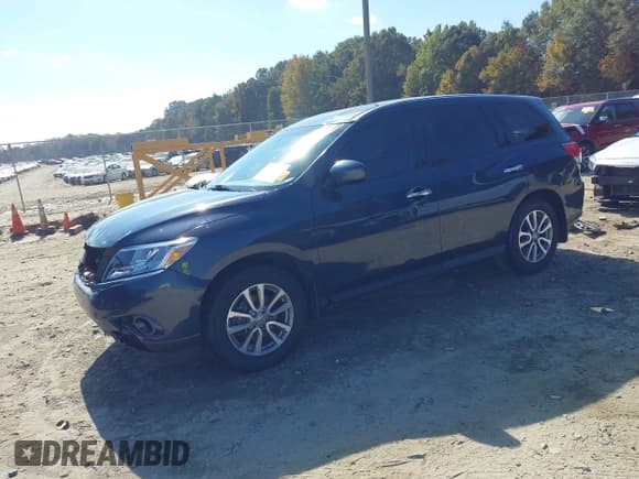 ✅ 2015 Nissan Pathfinder S • VIN: 5N1AR2MN3FC617553 • Lot: 43485533. Wystawiony na IAAI z przebiegiem 183 941 mil. Bezpłatny archiwum sprzedaży aukcyjnych z USA i szczegółowy raport historii pojazdu na DreamBid. Zdjęcie 2.