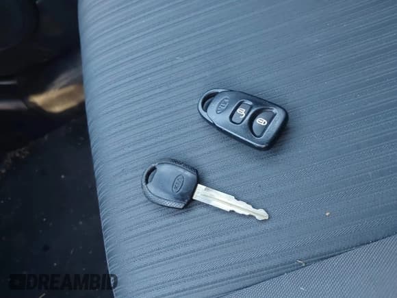 ✅ 2010 Kia Sportage LX • VIN: KNDKGCA35A7701964 • Лот: 41765932. Опубликован ранее на IAAI с пробегом 109 939 миль. Бесплатный доступ к архиву аукционных продаж из США и подробный отчёт об истории автомобиля на DreamBid. Изображение 11.