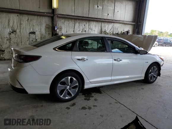 ✅ 2019 Hyundai Sonata • VIN: KMHE14L24KA093783 • Лот: 65738025. Опубликован ранее на Copart с пробегом Не указан. Бесплатный доступ к архиву аукционных продаж из США и подробный отчёт об истории автомобиля на DreamBid. Изображение 3.