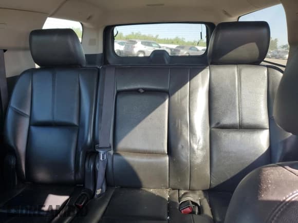 ✅ 2011 Chevrolet Suburban LT • VIN: 1GNSCJE07BR386887 • Lot: 76612944. Wystawiony na Copart z przebiegiem 210 191 mil. Bezpłatny archiwum sprzedaży aukcyjnych z USA i szczegółowy raport historii pojazdu na DreamBid. Zdjęcie 9.