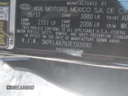 ✅ 2018 Kia Forte LX • VIN: 3KPFL4A79JE193990 • Лот: 43526604. Опубликован ранее на IAAI с пробегом 146 572 миль. Бесплатный доступ к архиву аукционных продаж из США и подробный отчёт об истории автомобиля на DreamBid. Изображение 9.