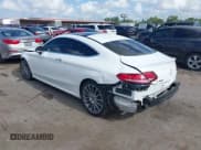 ✅ 2019 Mercedes-Benz C 300 • VIN: WDDWJ8DB2KF863714 • Lot: 42569540. Wystawiony na IAAI z przebiegiem 40 255 mil. Bezpłatny archiwum sprzedaży aukcyjnych z USA i szczegółowy raport historii pojazdu na DreamBid. Zdjęcie 3.