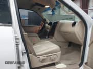 ✅ 2006 Ford Explorer Eddie Bauer • VIN: 1FMEU64856UA05110 • Lot: 41787674. Wystawiony na IAAI z przebiegiem 252 096 mil. Bezpłatny archiwum sprzedaży aukcyjnych z USA i szczegółowy raport historii pojazdu na DreamBid. Zdjęcie 5.