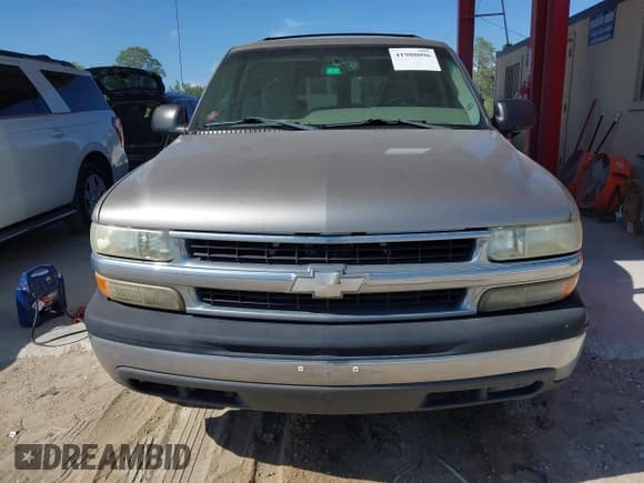 ✅ 2003 Chevrolet Suburban LS • VIN: 3GNEC16T83G127736 • Лот: 41908096. Опубликован ранее на IAAI с пробегом 272 610 миль. Бесплатный доступ к архиву аукционных продаж из США и подробный отчёт об истории автомобиля на DreamBid. Изображение 6.
