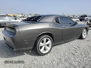 ✅ 2014 Dodge Challenger R/T Classic • VIN: 2C3CDYBT9EH313546 • Lot: 76400064. Wystawiony na Copart z przebiegiem 74 048 mil. Bezpłatny archiwum sprzedaży aukcyjnych z USA i szczegółowy raport historii pojazdu na DreamBid. Zdjęcie 3.