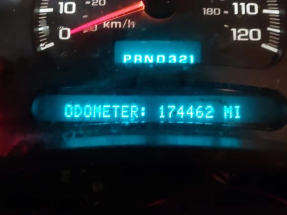 ✅ 2003 Chevrolet Silverado 2500HD LS • VIN: 1GCHK29G33E158624 • Lot: 42108017. Wystawiony na IAAI z przebiegiem 174 462 mil. Bezpłatny archiwum sprzedaży aukcyjnych z USA i szczegółowy raport historii pojazdu na DreamBid. Zdjęcie 16.