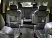 ✅ 2019 Chevrolet Suburban LT • VIN: 1GNSKHKC0KR279982 • Lot: 91763895. Wystawiony na Copart z przebiegiem 288 264 mil. Bezpłatny archiwum sprzedaży aukcyjnych z USA i szczegółowy raport historii pojazdu na DreamBid. Zdjęcie 10.