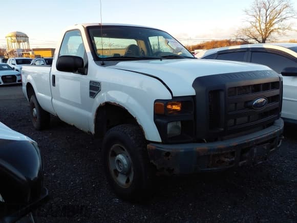 ✅ 2008 Ford F-250 XL • VIN: 1FTNF215X8ED56657 • Lot: 43646590. Listed on IAAI with 47,491 mi. Free auction sales archive from the USA and detailed vehicle history report at DreamBid. Image 1.