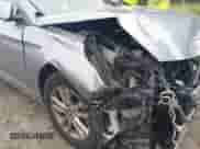 2016 Hyundai Sonata 2.4L z VIN 5NPE24AF7GH385936, wystawiony jako IAAI lot #42440665 z przebiegiem 121 555 mil mil oraz . Historia ofert i sprzedaży dostępna na DreamBid. Obrazek 18.