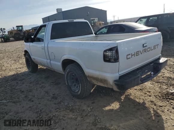 ✅ 2001 Chevrolet S-10 • VIN: 1GCCS14551K162862 • Лот: 85744604. Опубликован ранее на Copart с пробегом 65 359 миль. Бесплатный доступ к архиву аукционных продаж из США и подробный отчёт об истории автомобиля на DreamBid. Изображение 2.