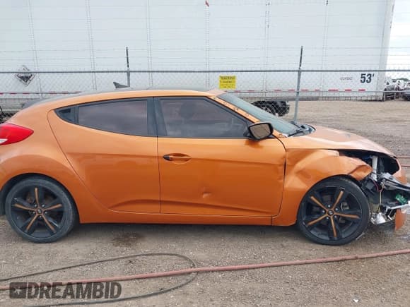 ✅ 2015 Hyundai Veloster RE:FLEX • VIN: KMHTC6AD8FU238345 • Лот: 41549377. Опубликован ранее на IAAI с пробегом 117 240 миль. Бесплатный доступ к архиву аукционных продаж из США и подробный отчёт об истории автомобиля на DreamBid. Изображение 14.