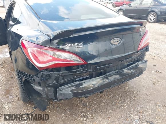 ✅ 2014 Hyundai Genesis Coupe Ultimate • VIN: KMHHU6KJ1EU120076 • Lot: 42373762. Wystawiony na IAAI z przebiegiem 100 537 mil. Bezpłatny archiwum sprzedaży aukcyjnych z USA i szczegółowy raport historii pojazdu na DreamBid. Zdjęcie 6.