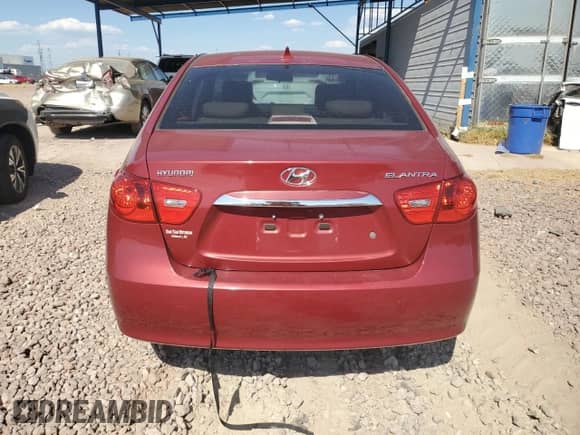 2010 Hyundai Elantra GLS z VIN KMHDU4AD8AU103462, wystawiony jako Copart lot #43957944 z przebiegiem 104 587 mil mil oraz Szkoda całkowita • Salvage title. Historia ofert i sprzedaży dostępna na DreamBid. Obrazek 6.