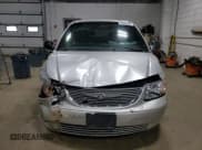 ✅ 2001 Chrysler Town & Country LXi • VIN: 2C4GP54L71R260642 • Lot: 69809815. Listed on Copart with 235,000 mi. Free auction sales archive from the USA and detailed vehicle history report at DreamBid. Image 5.