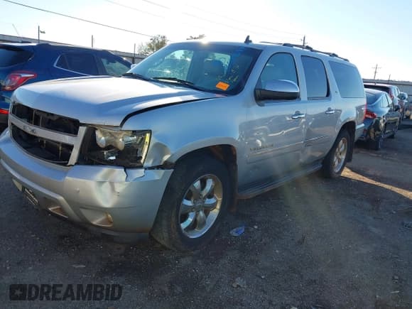 ✅ 2011 Chevrolet Suburban LTZ • VIN: 1GNSKKE33BR256012 • Lot: 43594284. Listed on IAAI with 241,540 mi. Free auction sales archive from the USA and detailed vehicle history report at DreamBid. Image 18.