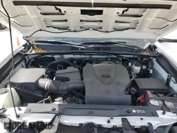 ✅ 2018 Toyota Tacoma TRD Sport • VIN: 3TMAZ5CN3JM056186 • Лот: 87408085. Опубликован ранее на Copart с пробегом 27 836 миль. Бесплатный доступ к архиву аукционных продаж из США и подробный отчёт об истории автомобиля на DreamBid. Изображение 11.